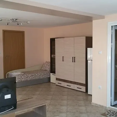 Terzievi Family House 招待所