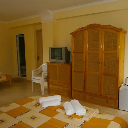 Terzievi Family House 招待所 索佐波尔