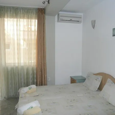 Terzievi Family House 3*