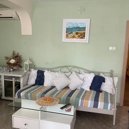 게스트하우스 Terzievi Family House 3*