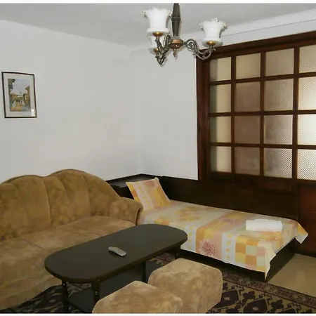 בית הארחה Terzievi Family House סוזופול