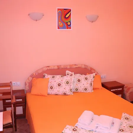 בית הארחה Terzievi Family House סוזופול